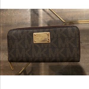 Michael Kors wallet